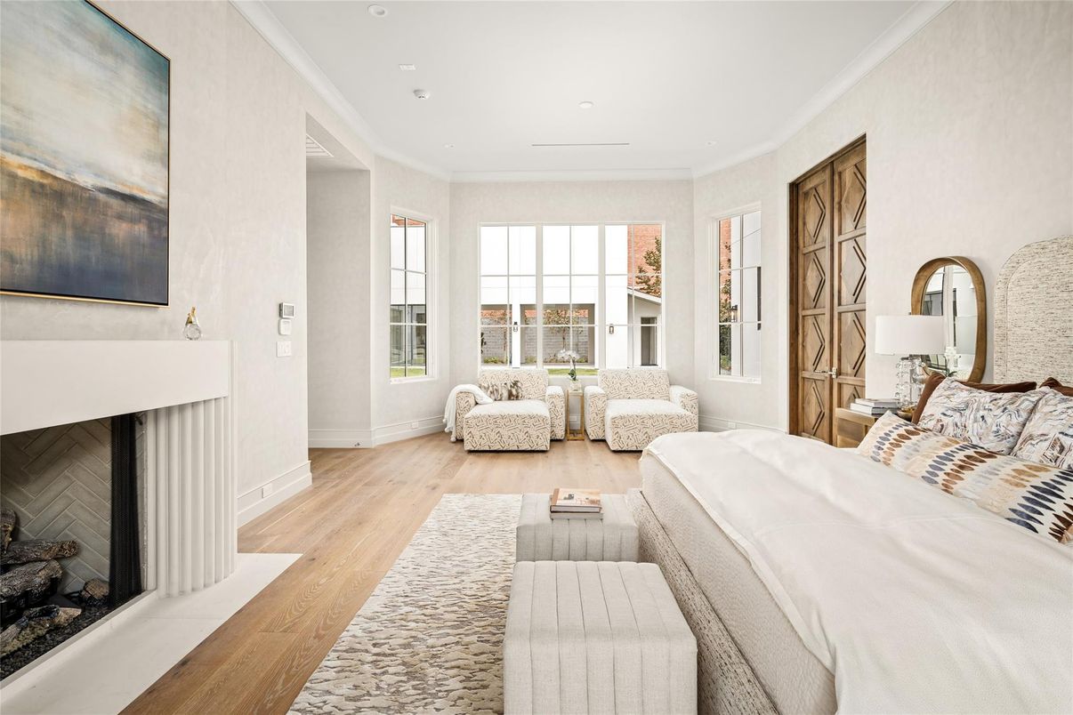 Bedroom, Fireplace, Interior, Recessed Lighting, Wood Texture Flooring