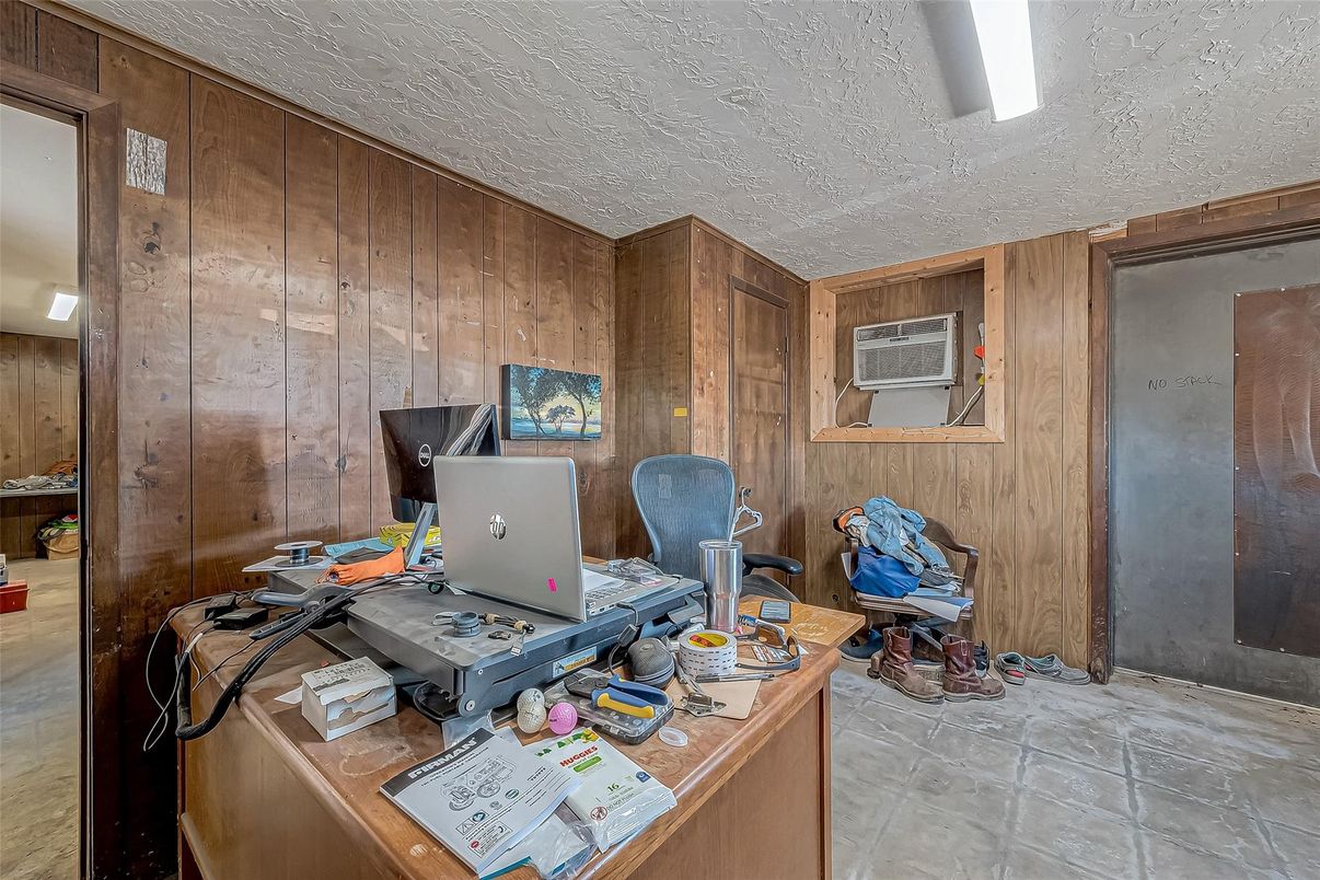 Home Office, Interior, Wooden Walls