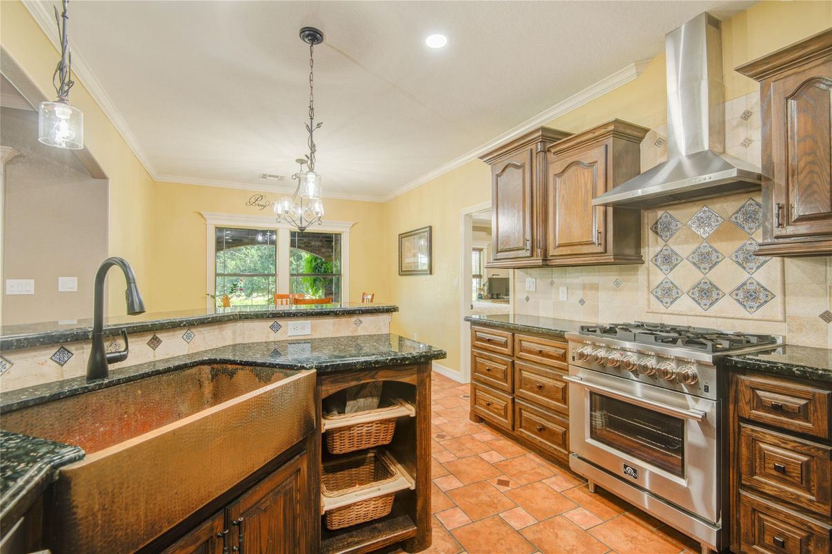 Interior, Kitchen, Pendant Lights, Recessed Lighting, Stainless Steel Appliances