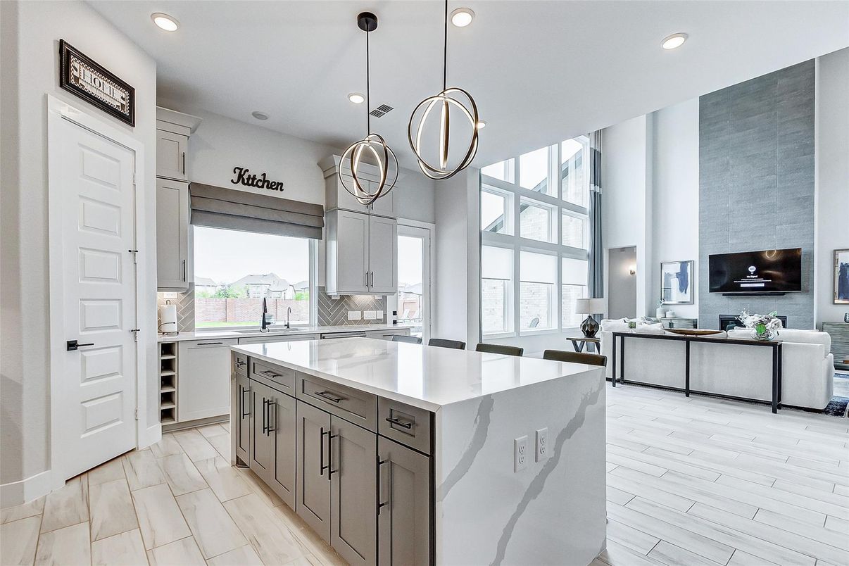 Interior, Kitchen, Living room, Pendant Lights, Recessed Lighting, Wood Texture Flooring