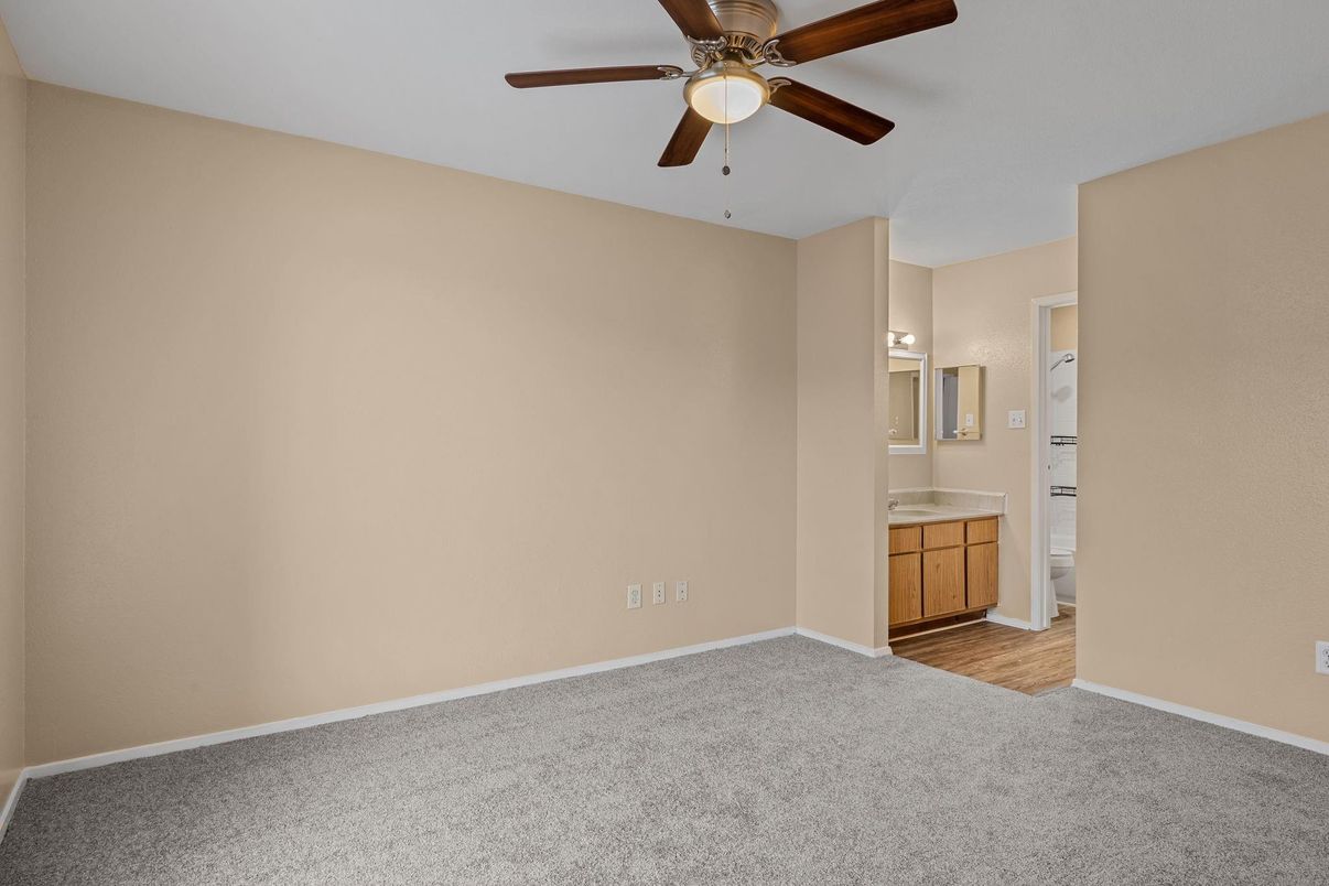 Bathroom, Empty room, Interior
