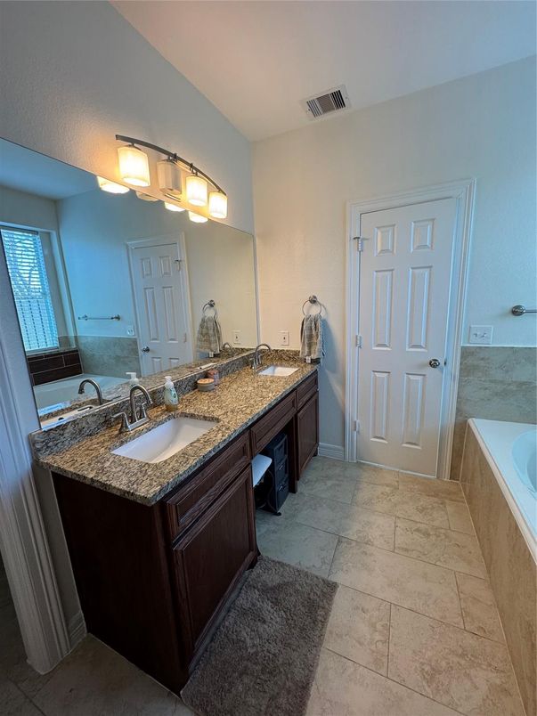 Bathroom, Dual Sink Vanities, Interior