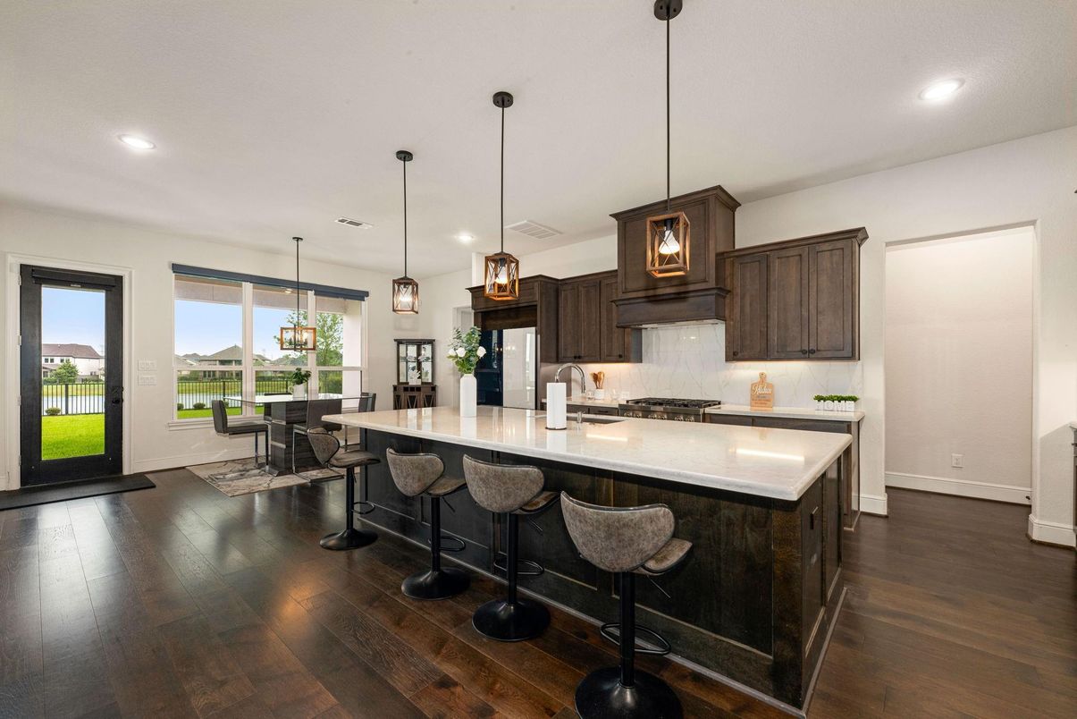 Dining room, Interior, Kitchen, Pendant Lights, Recessed Lighting, Wood Texture Flooring
