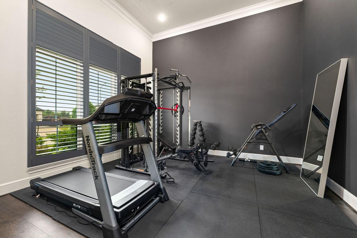 Fitness Equipment, Interior, Recessed Lighting