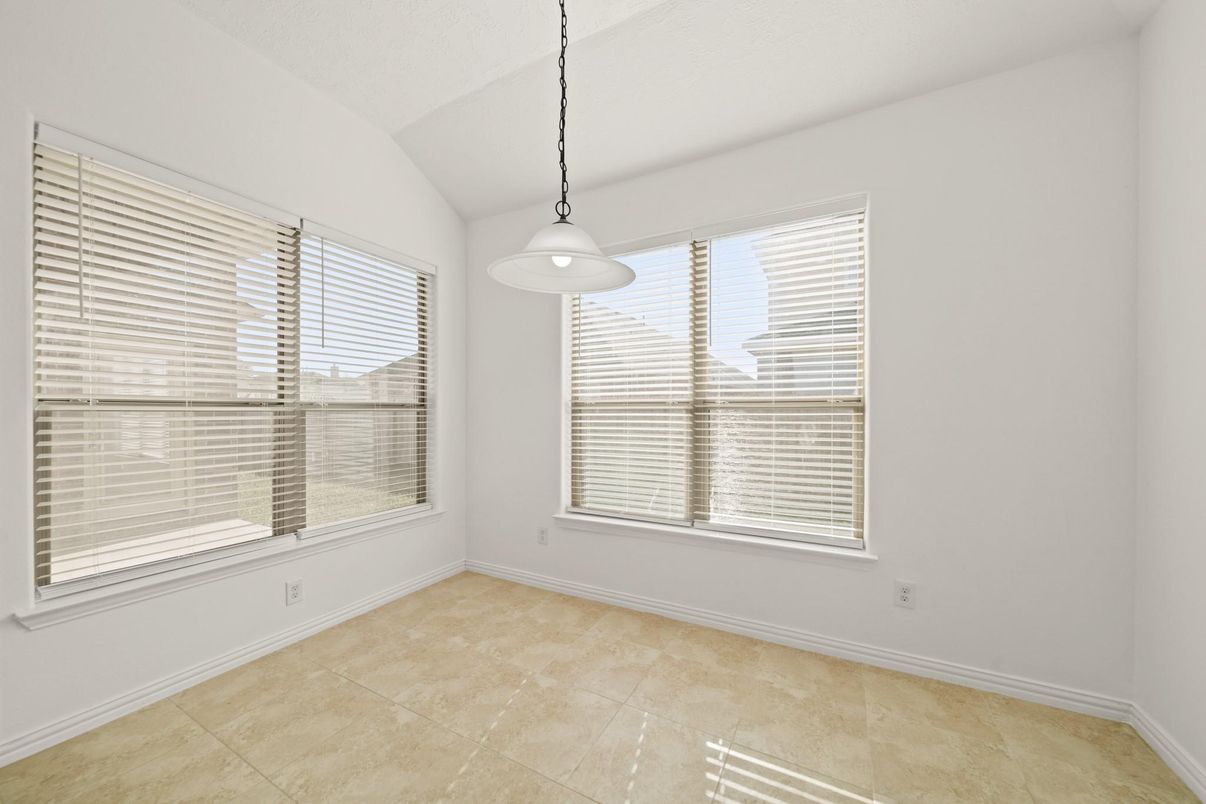Empty room, Interior, Pendant Lights