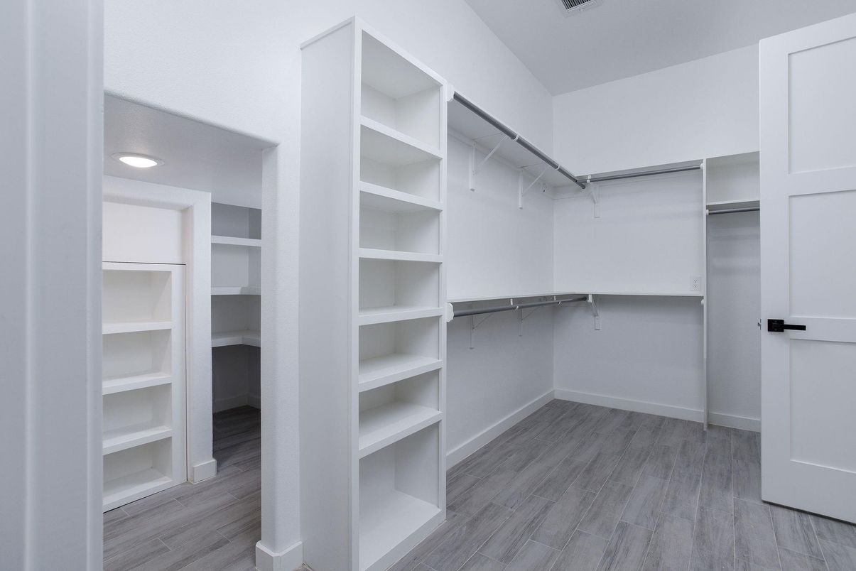 Interior, Recessed Lighting, Walk-in Closets, Wood Texture Flooring