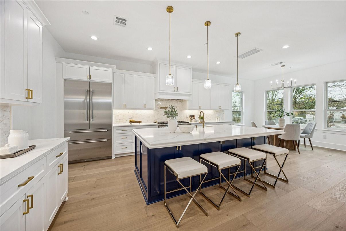 Dining room, Interior, Kitchen, Pendant Lights, Recessed Lighting, Stainless Steel Appliances, Wood Texture Flooring