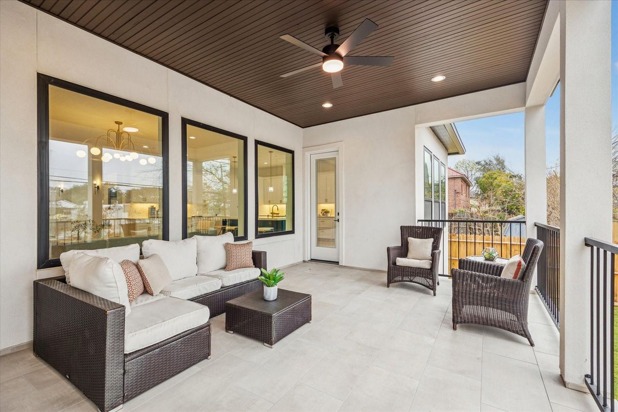 Exterior, Recessed Lighting