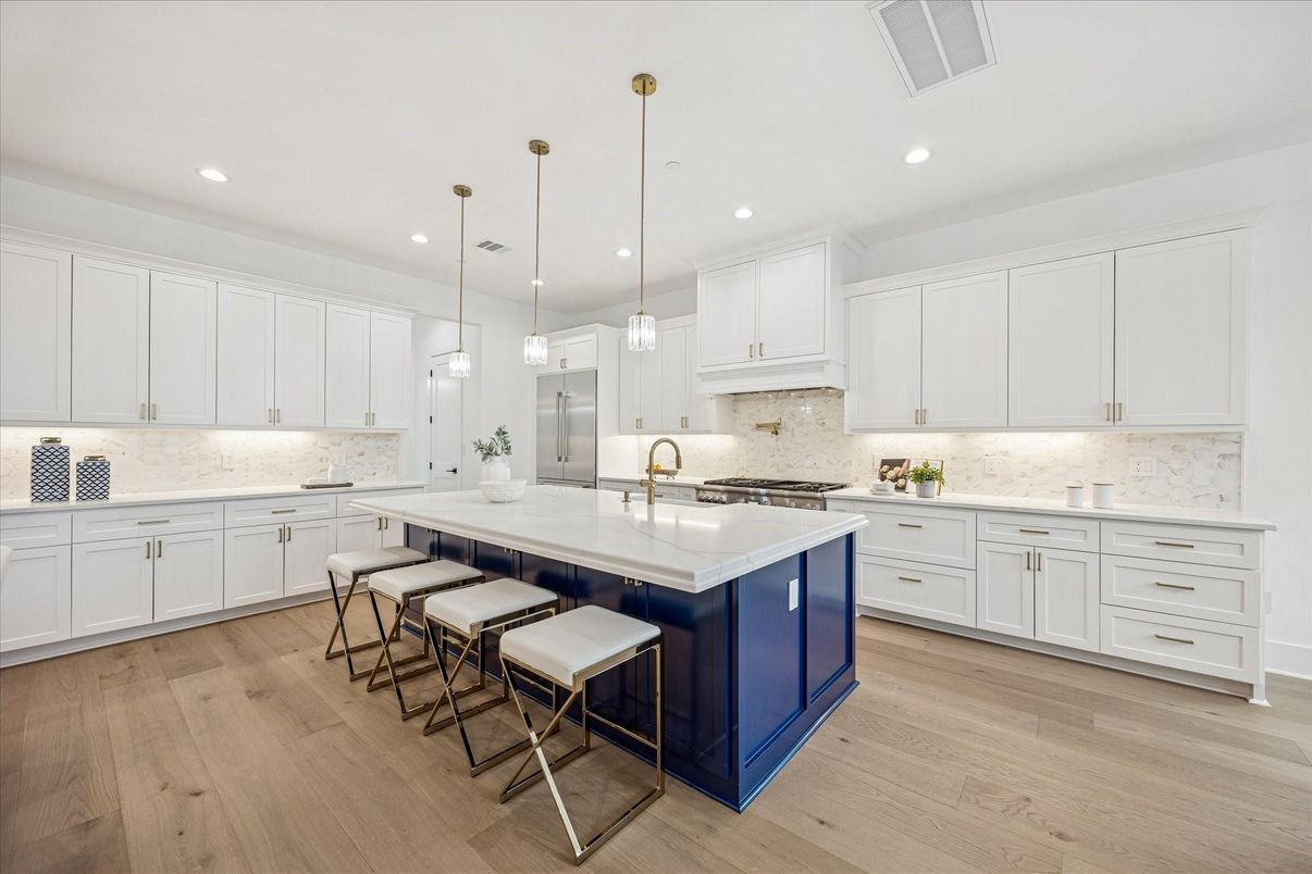 Interior, Kitchen, Pendant Lights, Recessed Lighting, Wood Texture Flooring