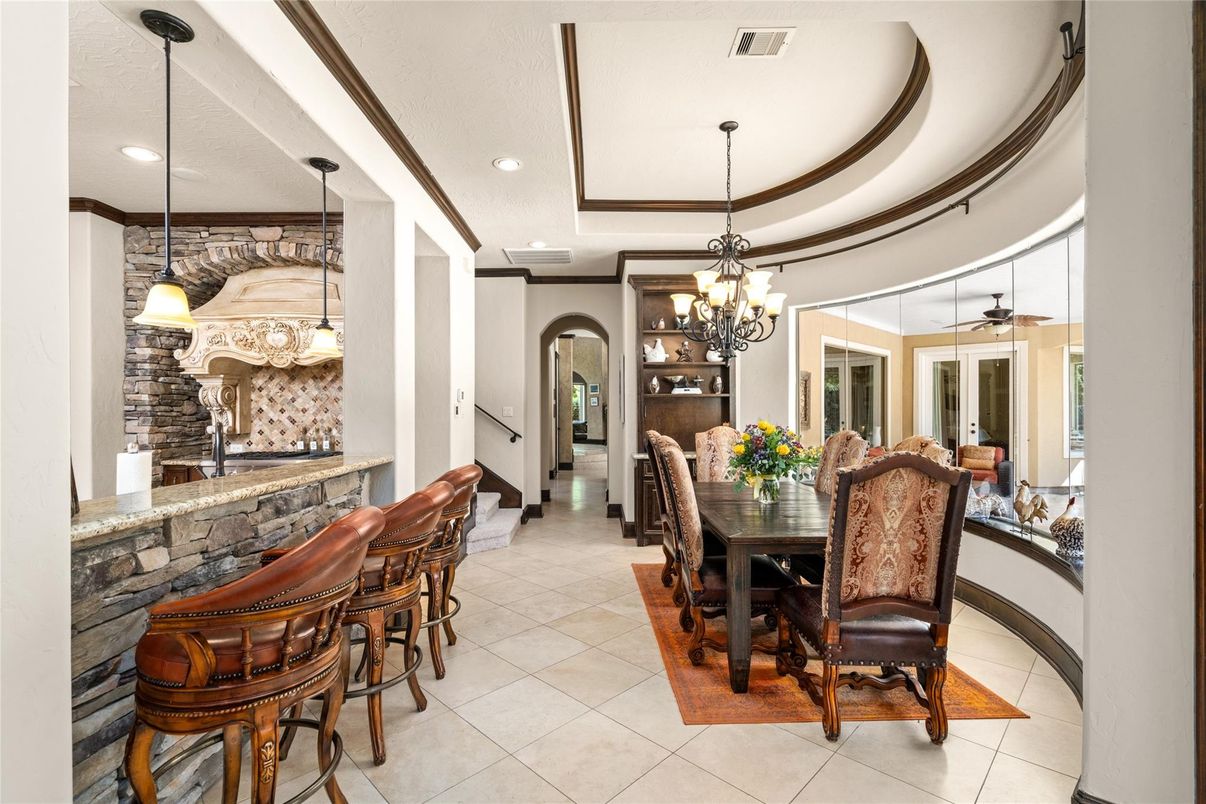 Chandelier, Dining room, Interior, Pendant Lights, Recessed Lighting