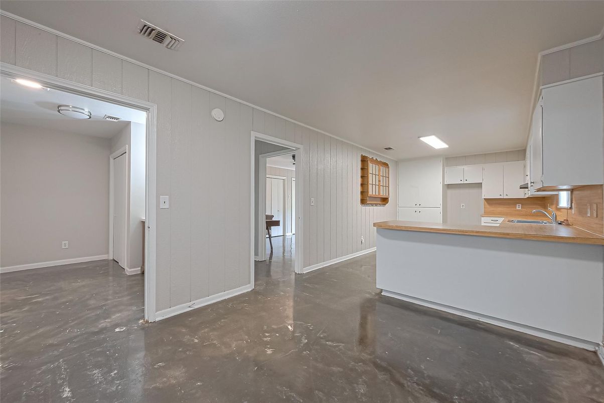 Empty room, Interior, Kitchen, Recessed Lighting