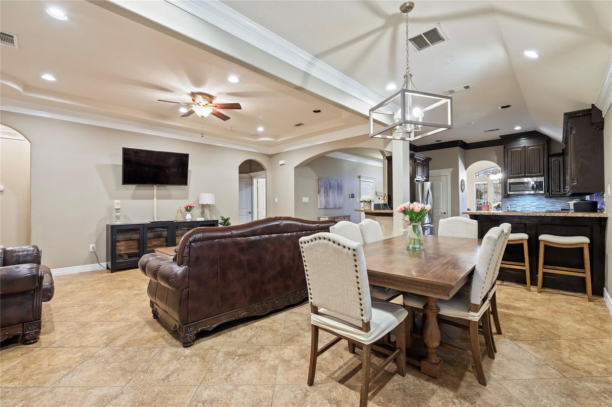 Dining room, Interior, Kitchen, Living room, Pendant Lights, Recessed Lighting