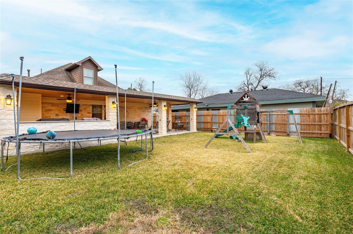 Backyard, Exterior, Playground