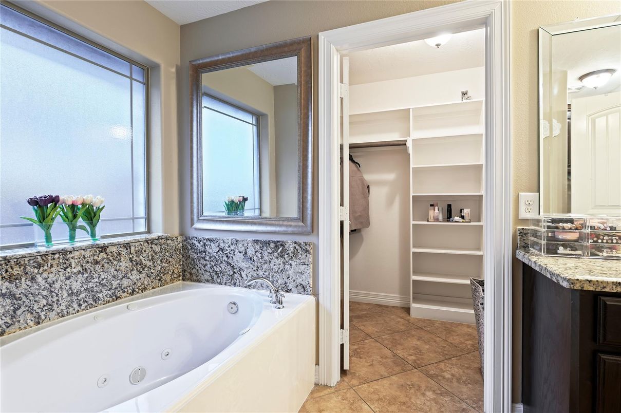 Bathroom, Interior, Walk-in Closets