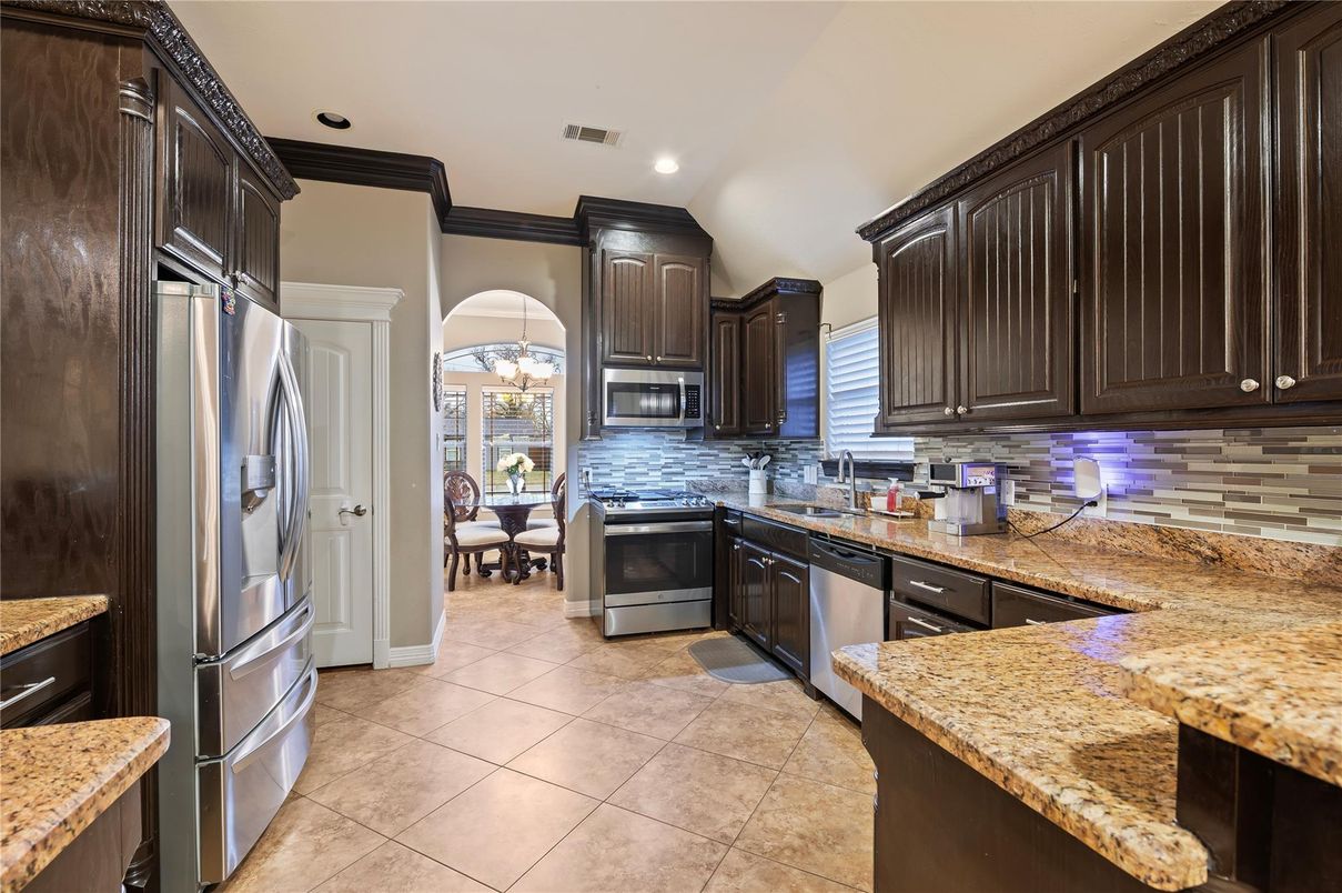 Dining room, Interior, Kitchen, Recessed Lighting