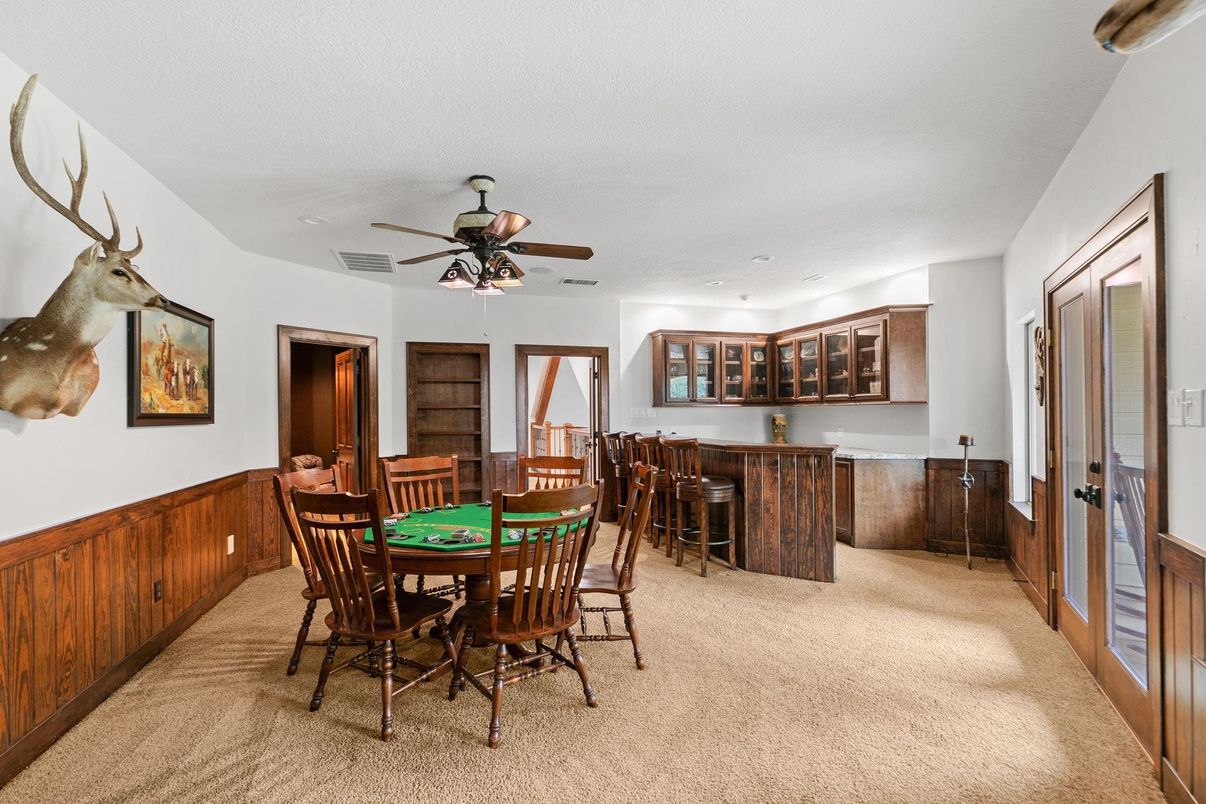 Dining room, Interior, Recessed Lighting