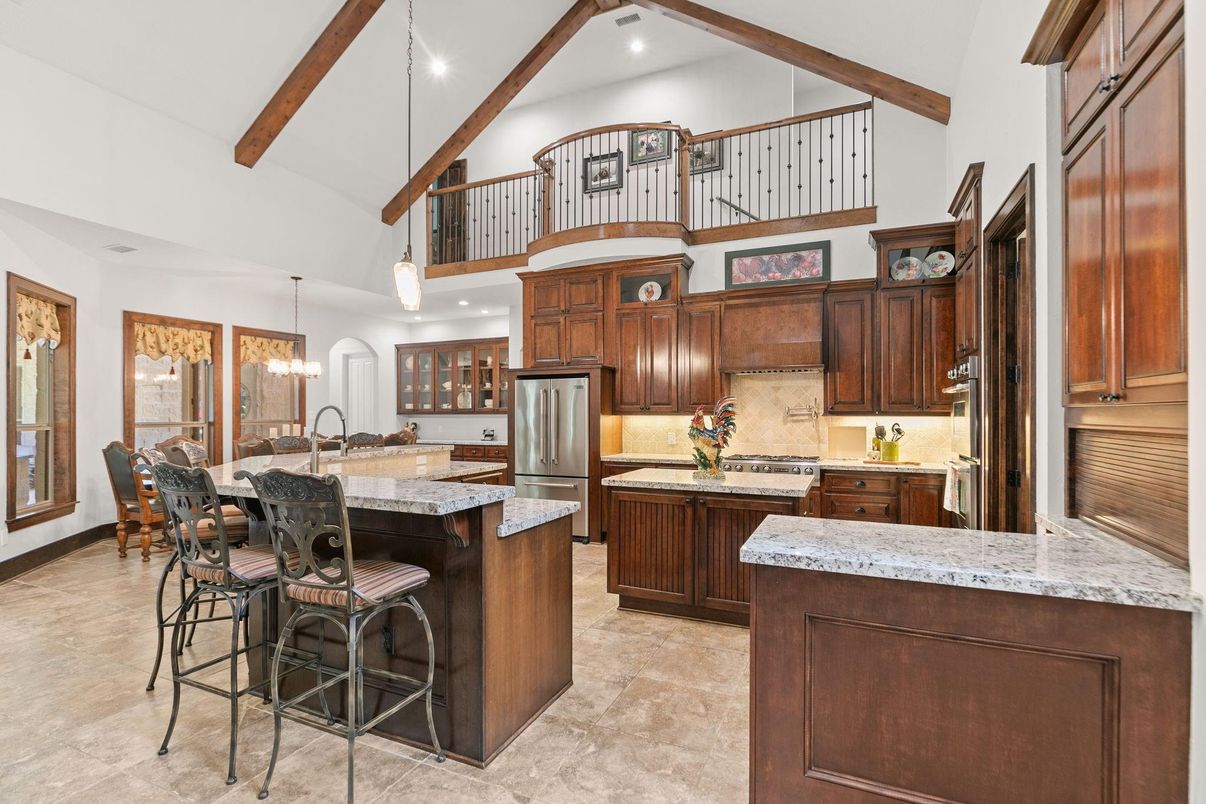 Dining room, Interior, Kitchen, Pendant Lights, Recessed Lighting, Stainless Steel Appliances, Wooden Beams