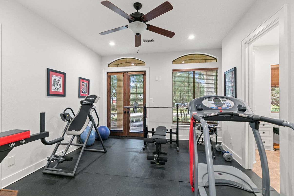 Fitness Equipment, Interior, Recessed Lighting