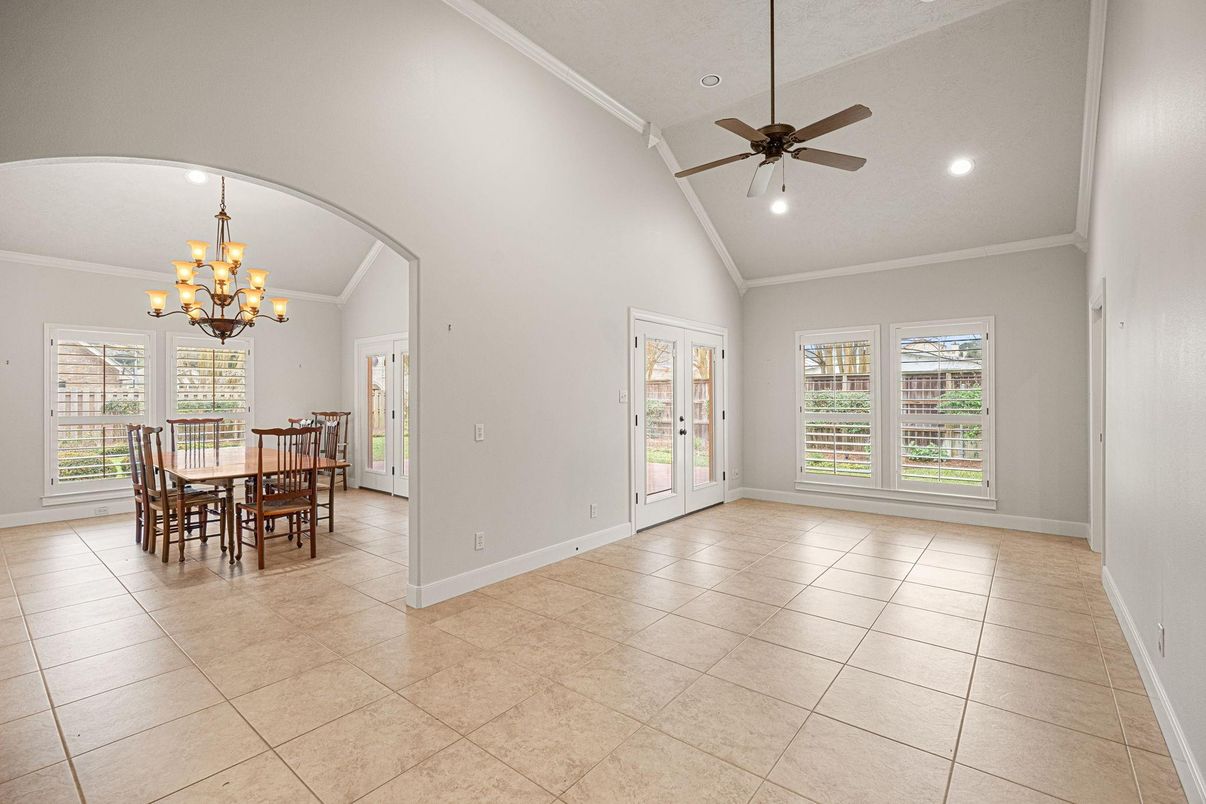 Chandelier, Dining room, Interior, Recessed Lighting