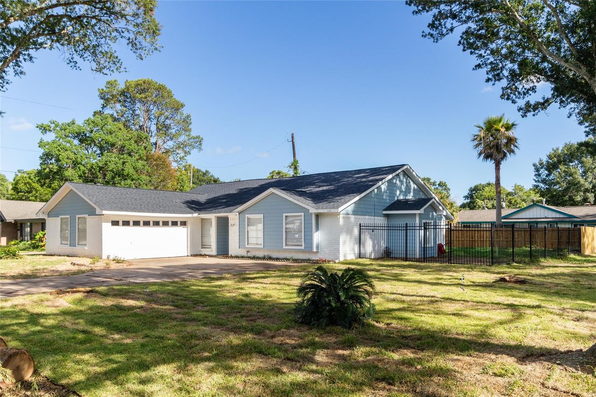 Attached, Backyard, Exterior, Facade, Ranch