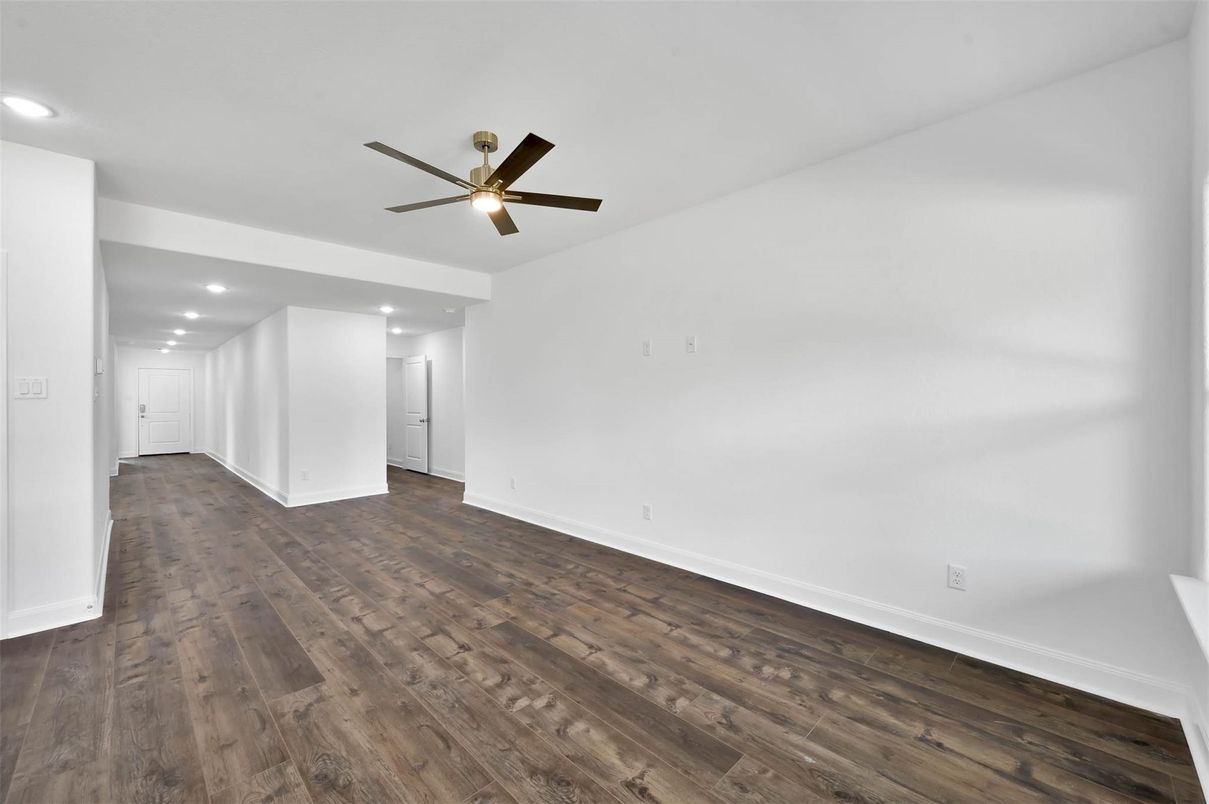 Empty room, Interior, Recessed Lighting, Wood Texture Flooring