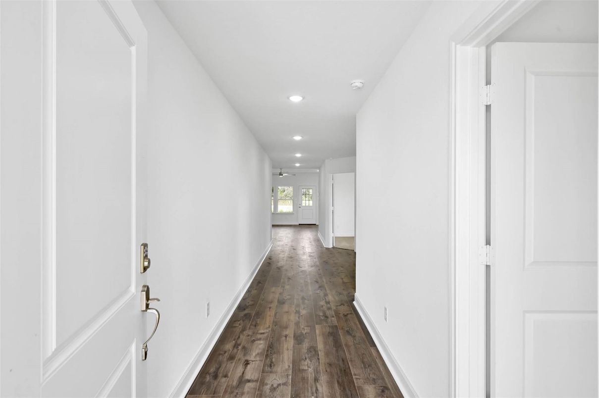 Interior, Recessed Lighting, Wood Texture Flooring