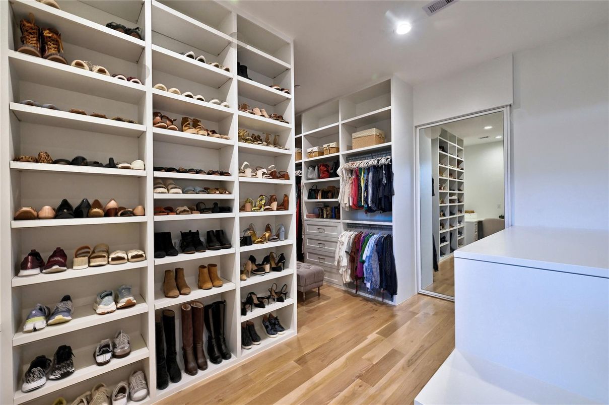Interior, Recessed Lighting, Walk-in Closets, Wood Texture Flooring