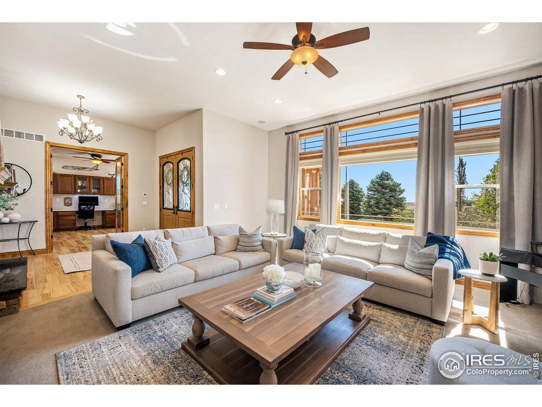 Chandelier, Interior, Living room, Recessed Lighting, Wood Texture Flooring
