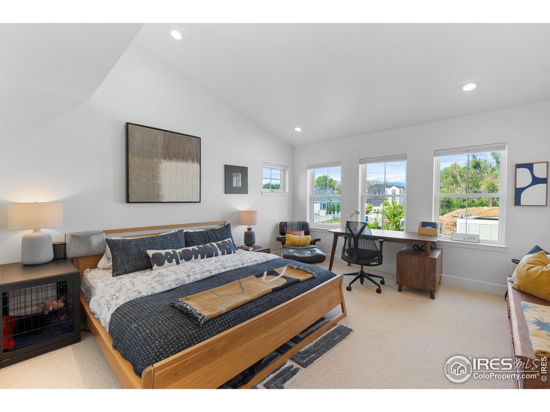 Bedroom, Home Office, Interior, Recessed Lighting