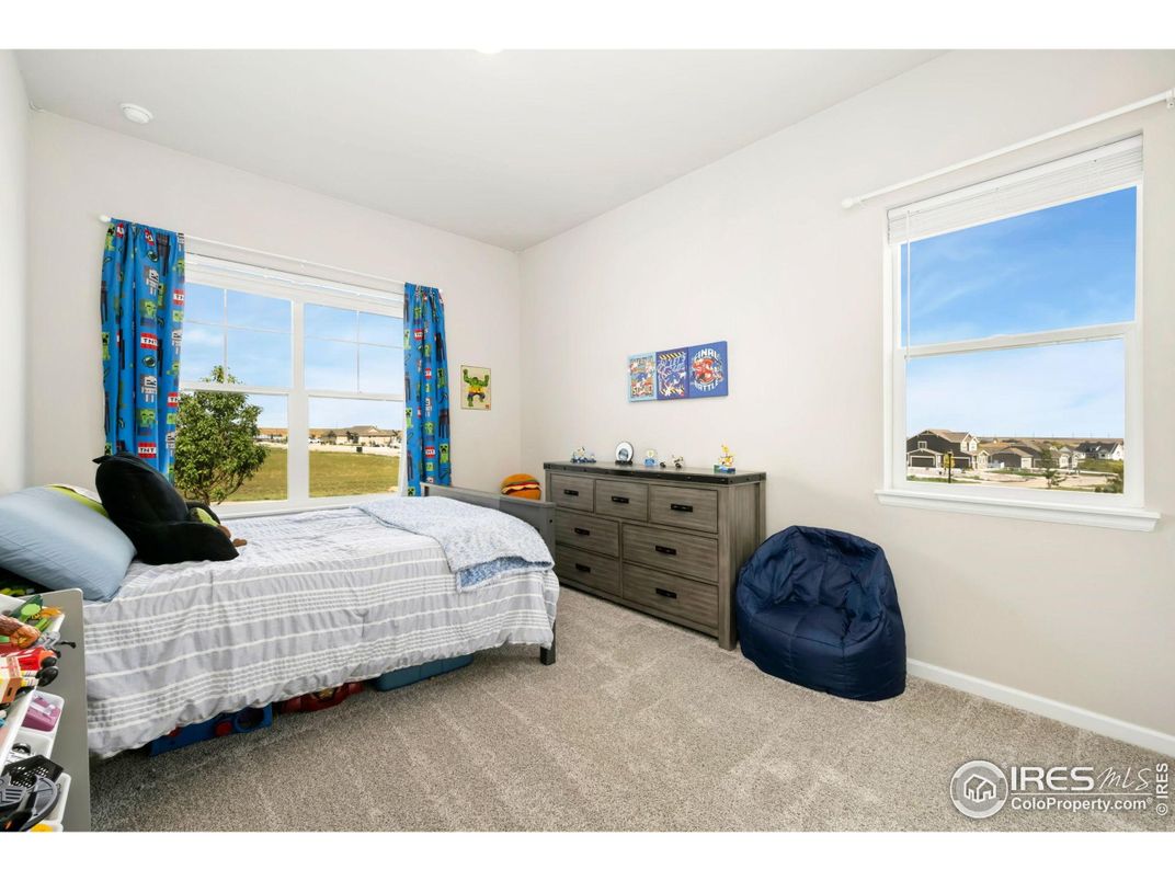 Bedroom, Interior, Water