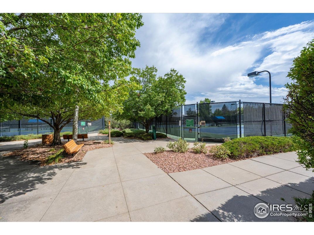 Exterior, Tennis Courts