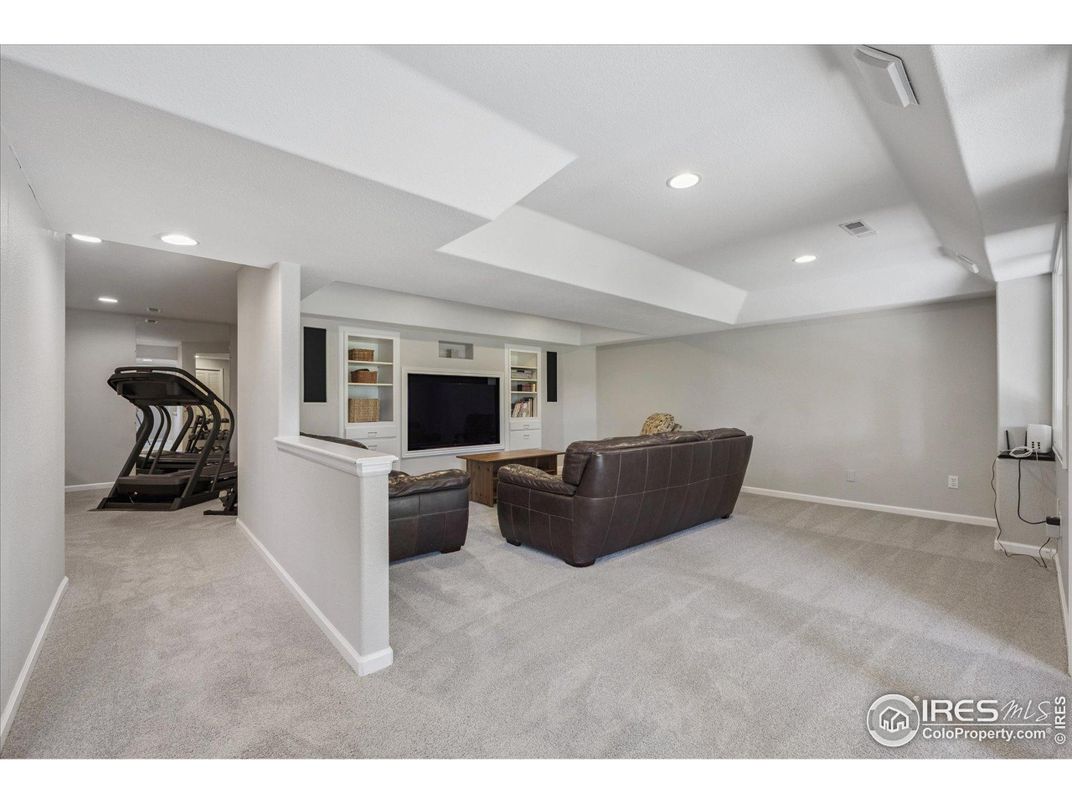 Fitness Equipment, Interior, Recessed Lighting