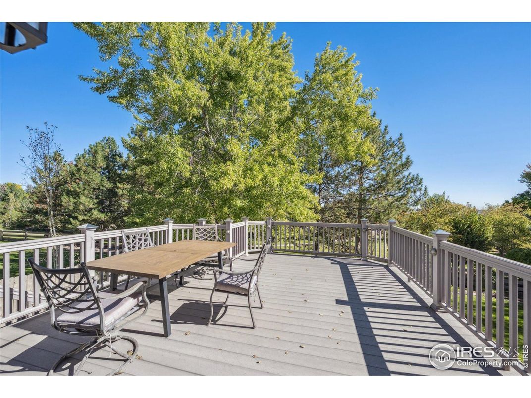 Exterior, Wood Texture Flooring