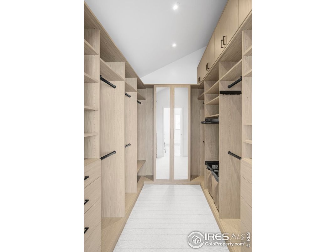 Interior, Recessed Lighting, Walk-in Closets
