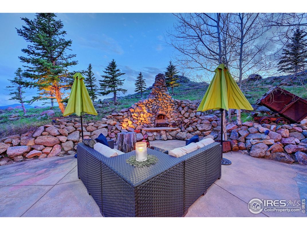 Exterior, Fireplace