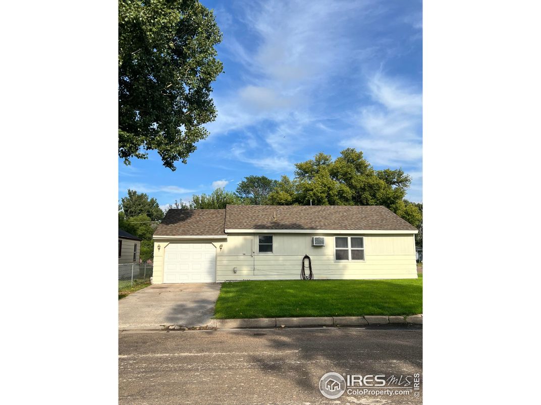 Attached, Backyard, Exterior, Facade, Ranch