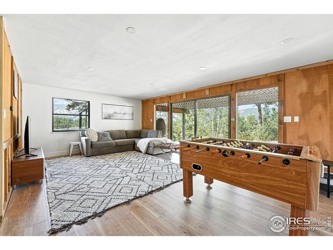Game Room, Interior, Living room, Recessed Lighting, Wood Texture Flooring