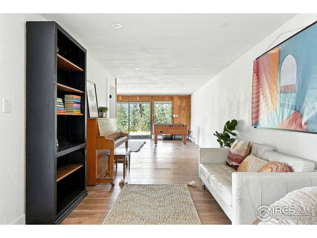 Game Room, Interior, Piano, Recessed Lighting, Wood Texture Flooring
