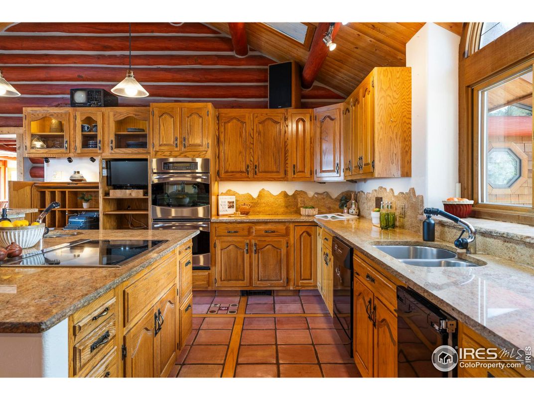 Interior, Kitchen, Pendant Lights, Stainless Steel Appliances, Wooden Beams, Wooden Ceilings