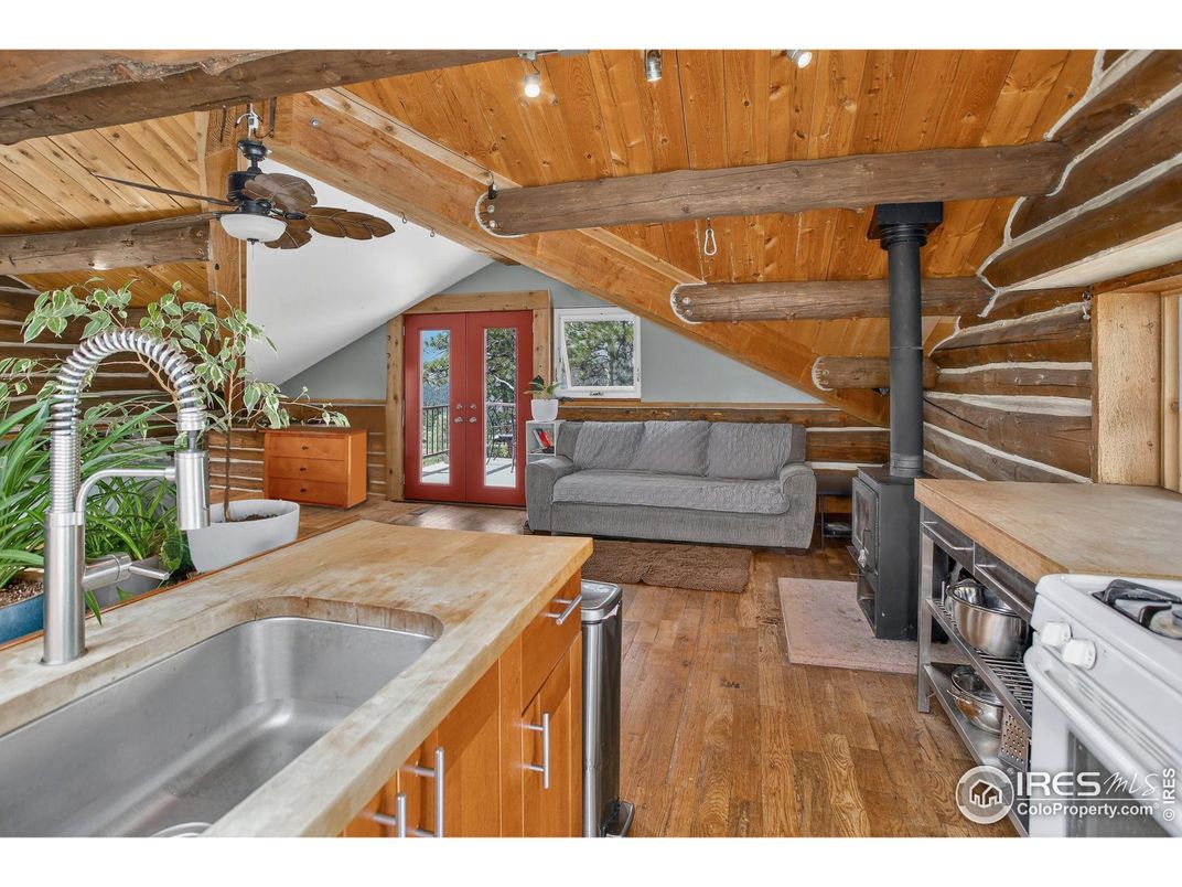 Interior, Kitchen, Living room, Wooden Beams, Wooden Ceilings, Wood Texture Flooring