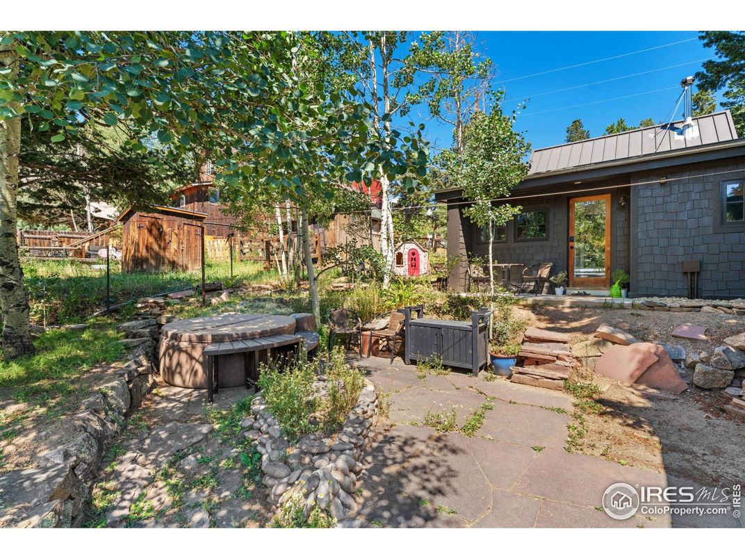 Backyard, Exterior, Hot Tub