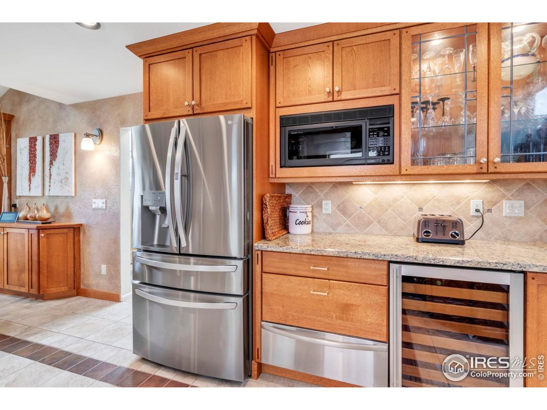 Interior, Kitchen, Stainless Steel Appliances