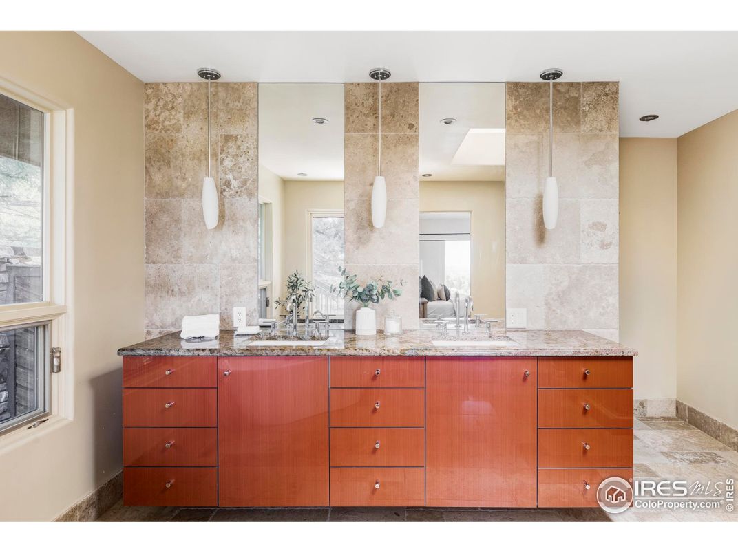 Bathroom, Interior, Pendant Lights