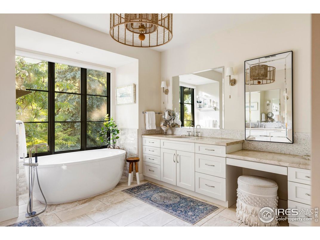 Bathroom, Dual Sink Vanities, Free Standing Baths, Interior