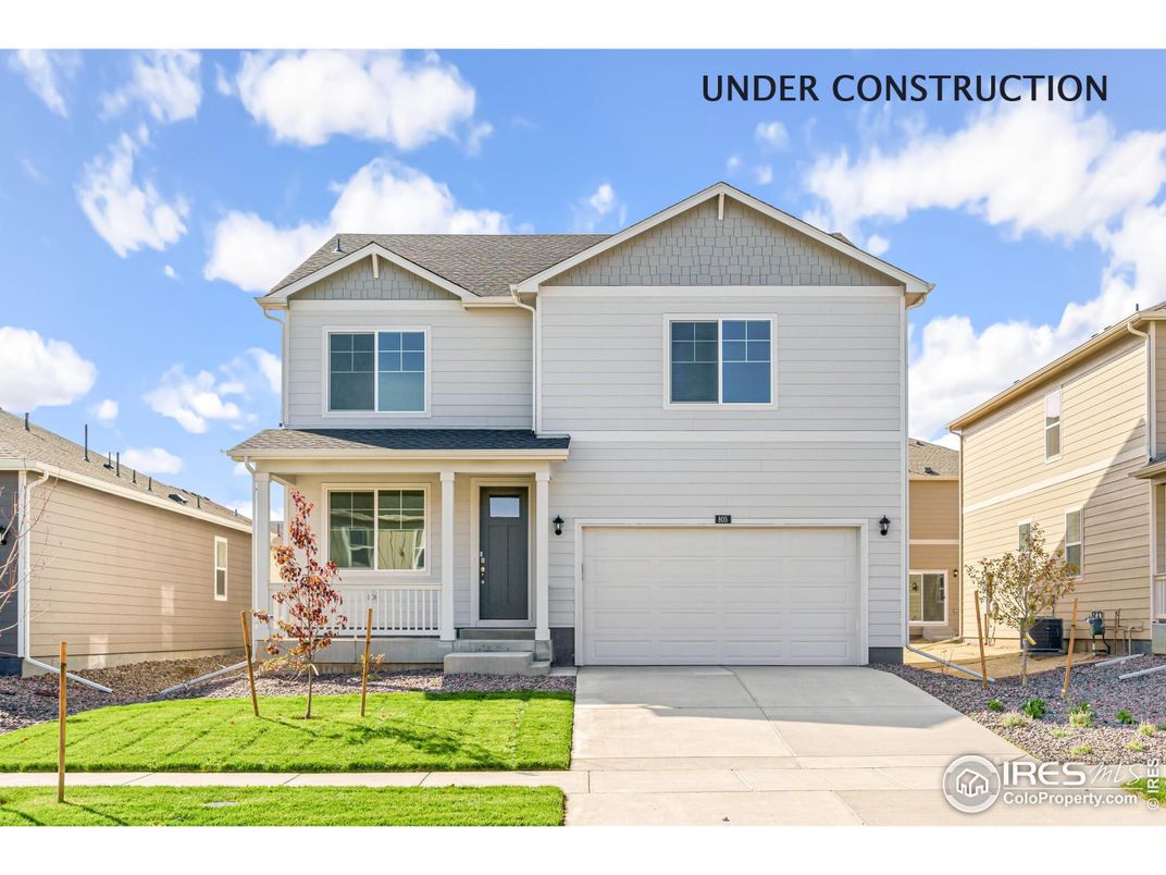 Attached, Exterior, Facade, American Craftsman