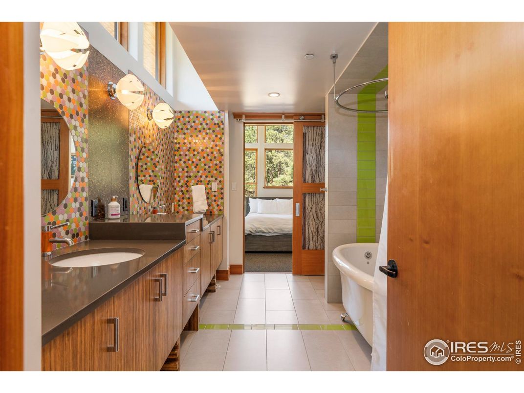 Bathroom, Bedroom, Dual Sink Vanities, Interior, Recessed Lighting