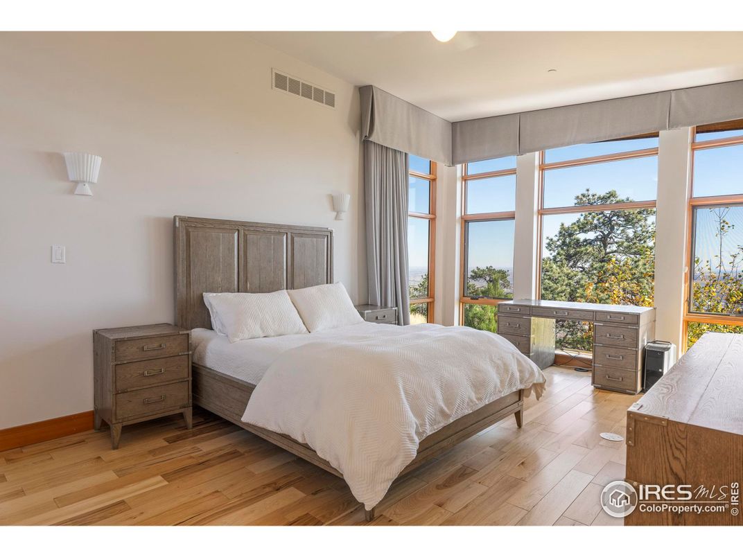 Bedroom, Interior, Water, Wood Texture Flooring