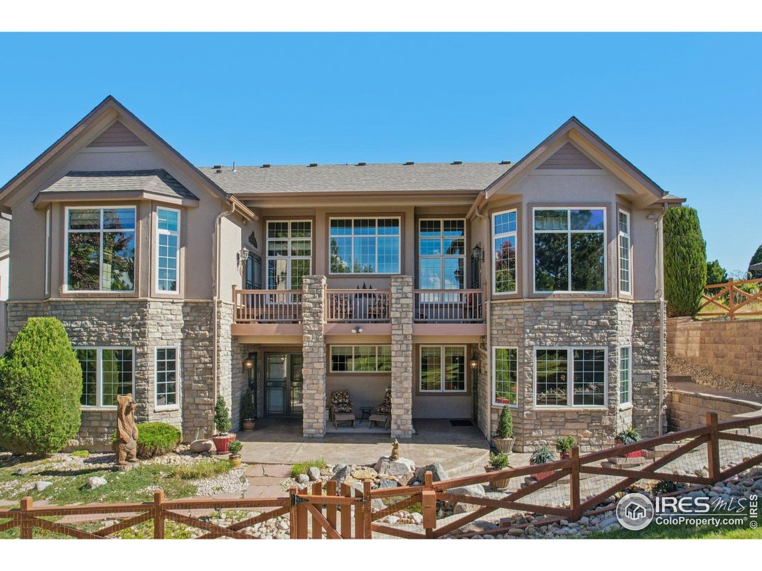 Exterior, Facade, Farmhouse