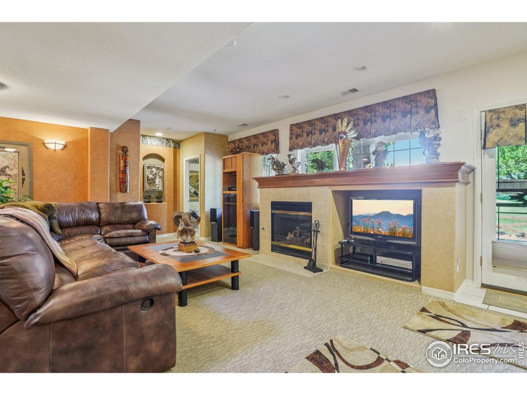 Fireplace, Interior, Living room, Recessed Lighting