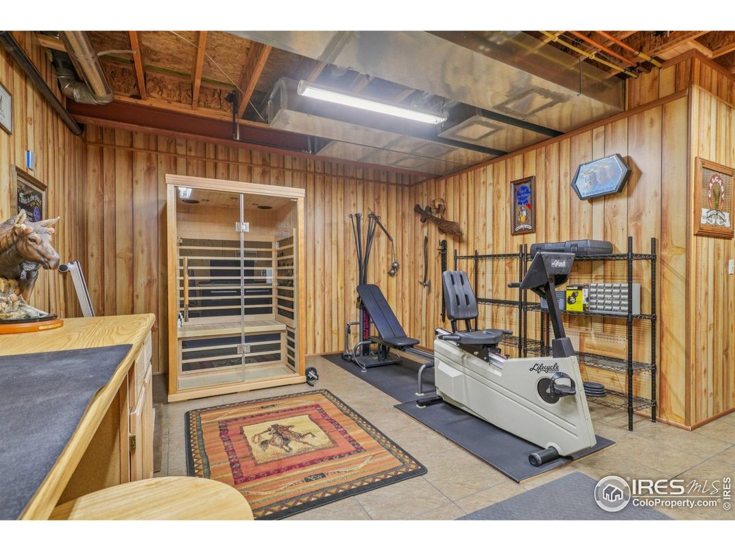 Fitness Equipment, Interior, Sauna Room